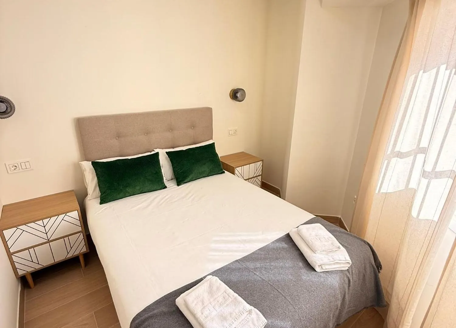 Hotel Ola Málaga 0*,  España