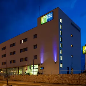 Express By Ihg Hotel Vitoria